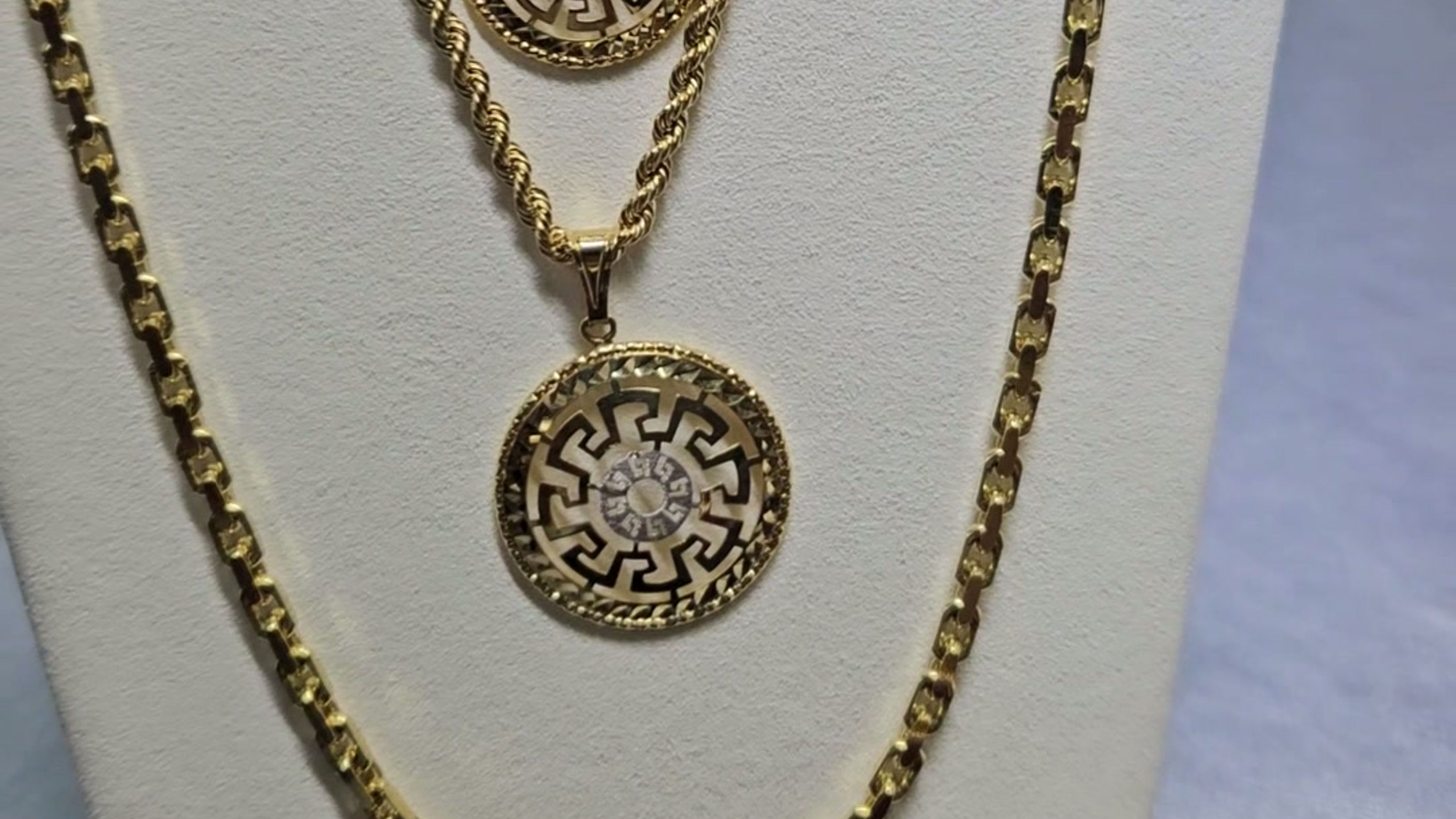 Banner Creative2 (GDM) BlackFridayFounderVideos_November2025 - 4x5